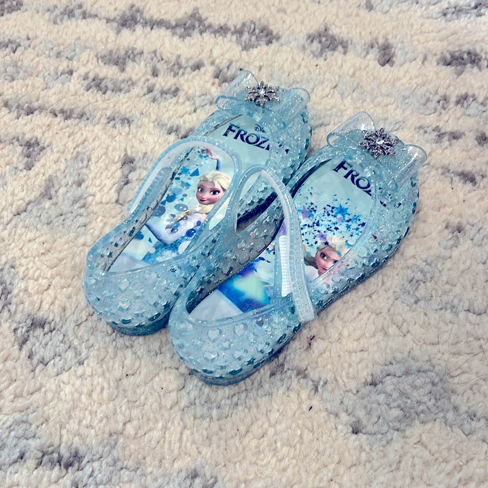 Disney Frozen ❄️ jelly shoes